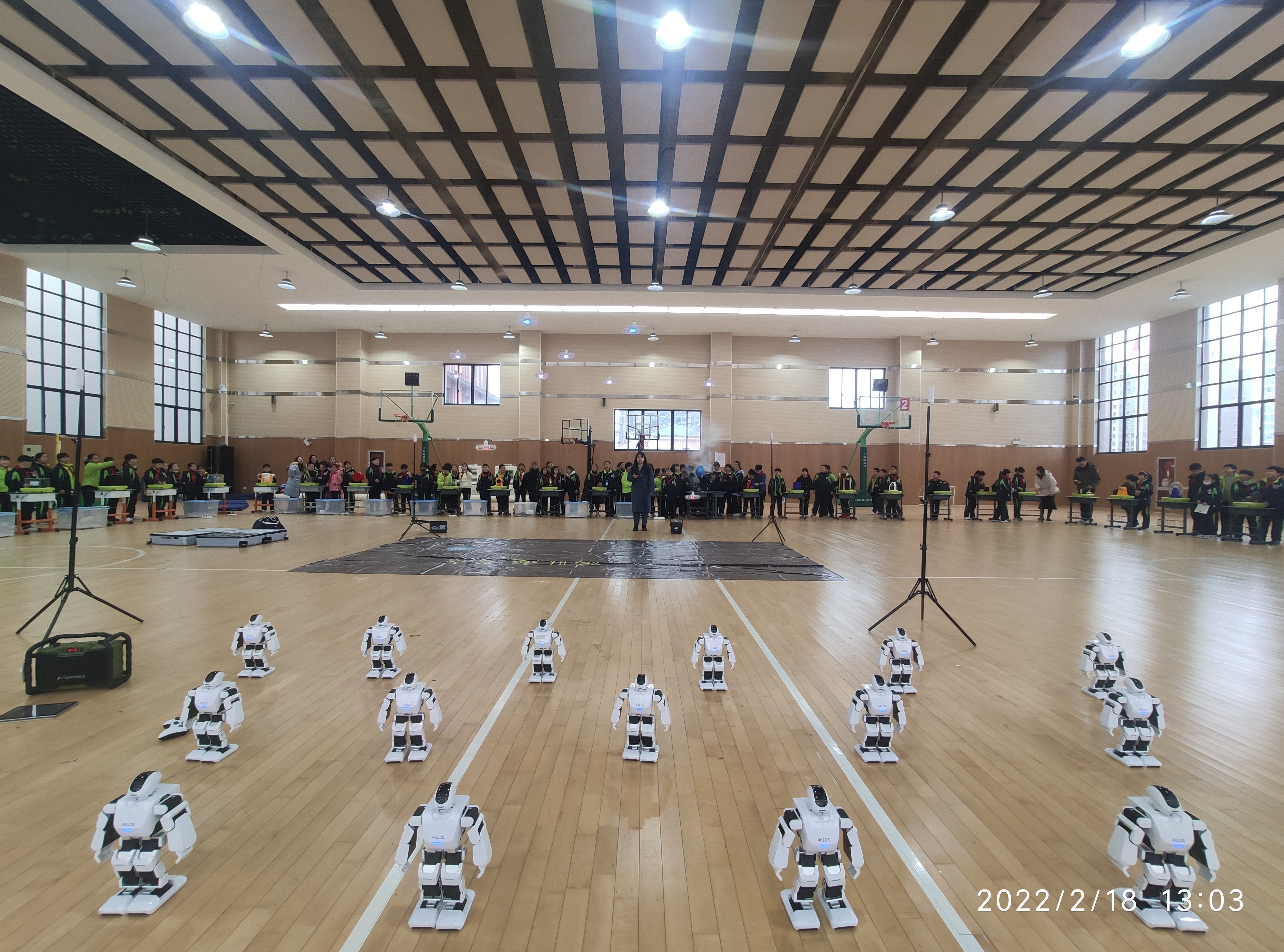 浙江省台州市科协科普大篷车走进路桥区南官小学